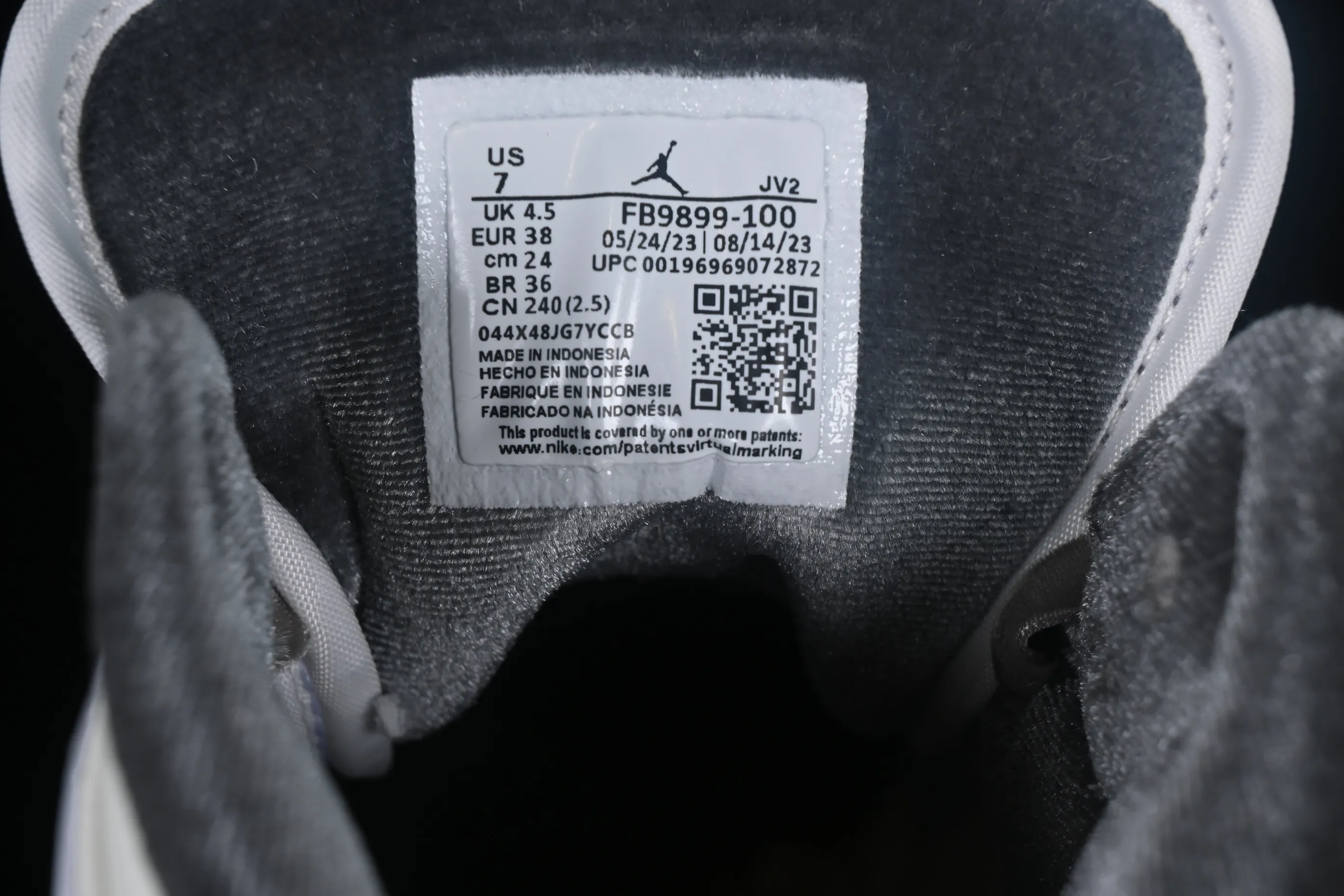 All Categories Air Jordan Jordan Series Basketball Shoes Air Jordan 1 Mid Air Jordan 1 Mid AJ1 Joe 1 Beige Chinese Cultural Leisure Sneakers FB9899-100
